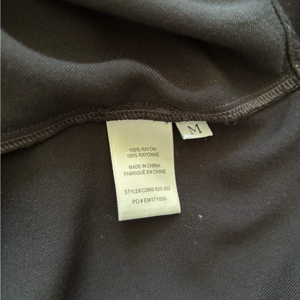 Cloth & Stone v-neck shirt - Picture 3 of 9